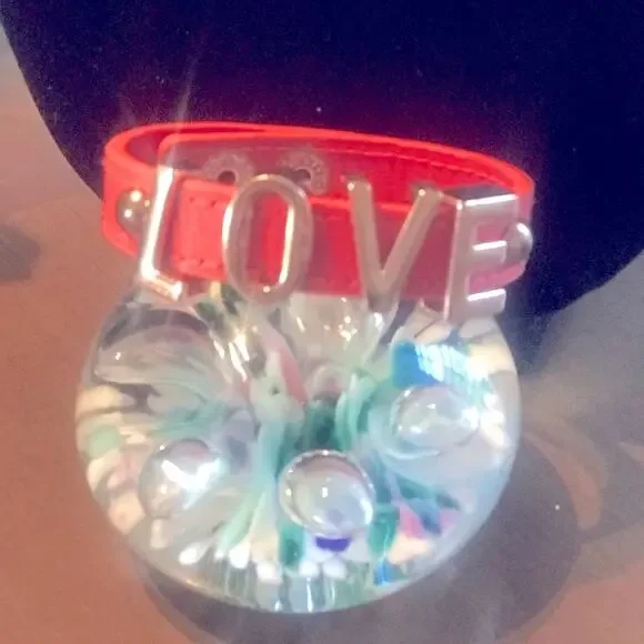 BCBGeneration LOVE Bracelet - Picture 2 of 6